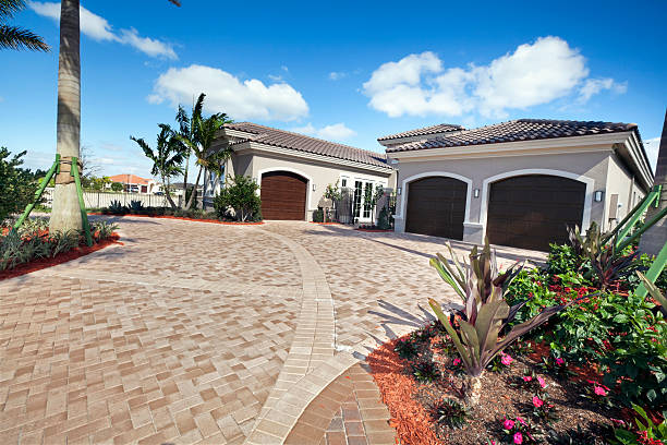 Best Local Driveway Pavers  in West Pasco, WA